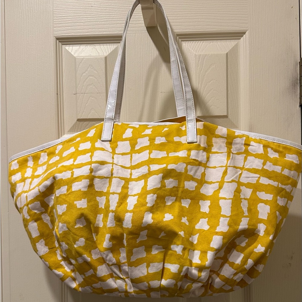 Saks Fifth Avenue Yellow and White Patterned Tote